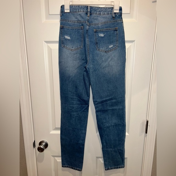 Cute Blue Jeans! - Picture 2 of 2